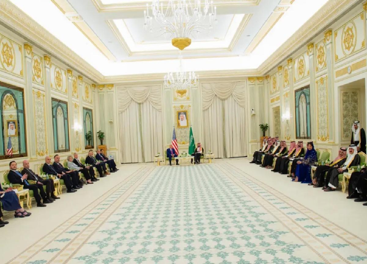 Trump ve Selman Riyad’da Buluştu