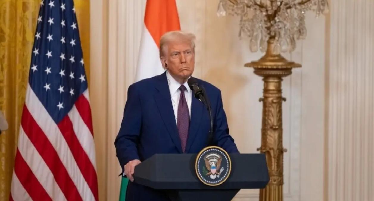 Trump’tan Husilere Bombardıman Duruşu