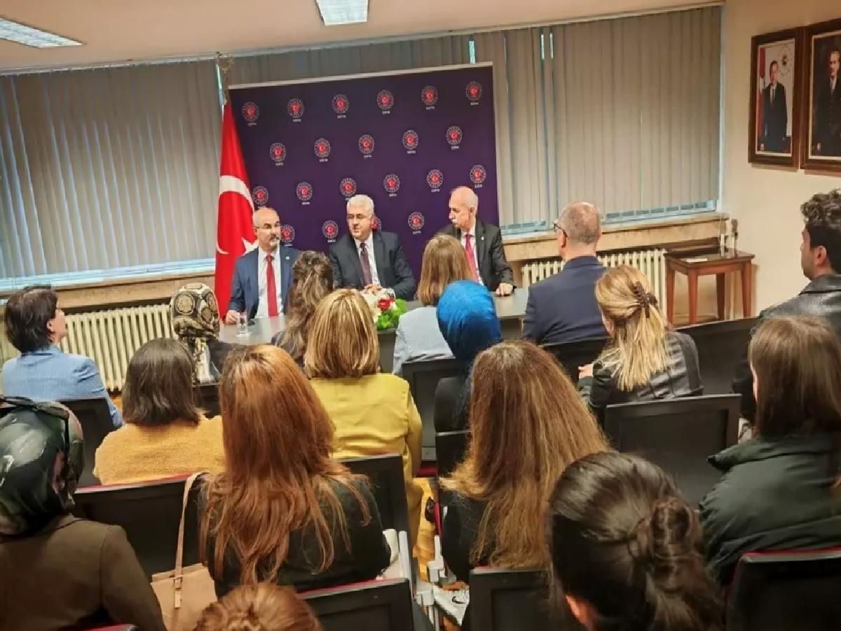 TÜ Heyeti Sofya Büyükelçisi’ni Ziyaret Etti