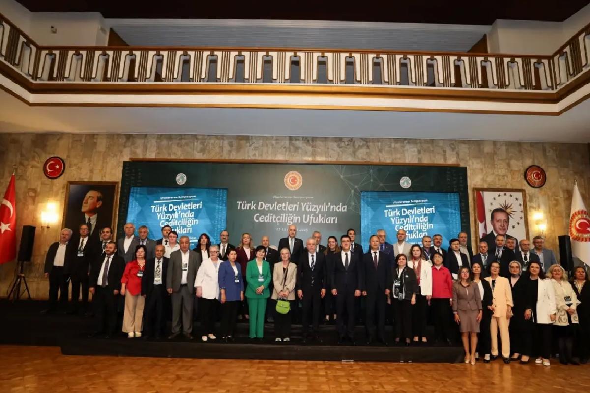 Türk Dünyası Yeni Bir Kimlik Kazanıyor