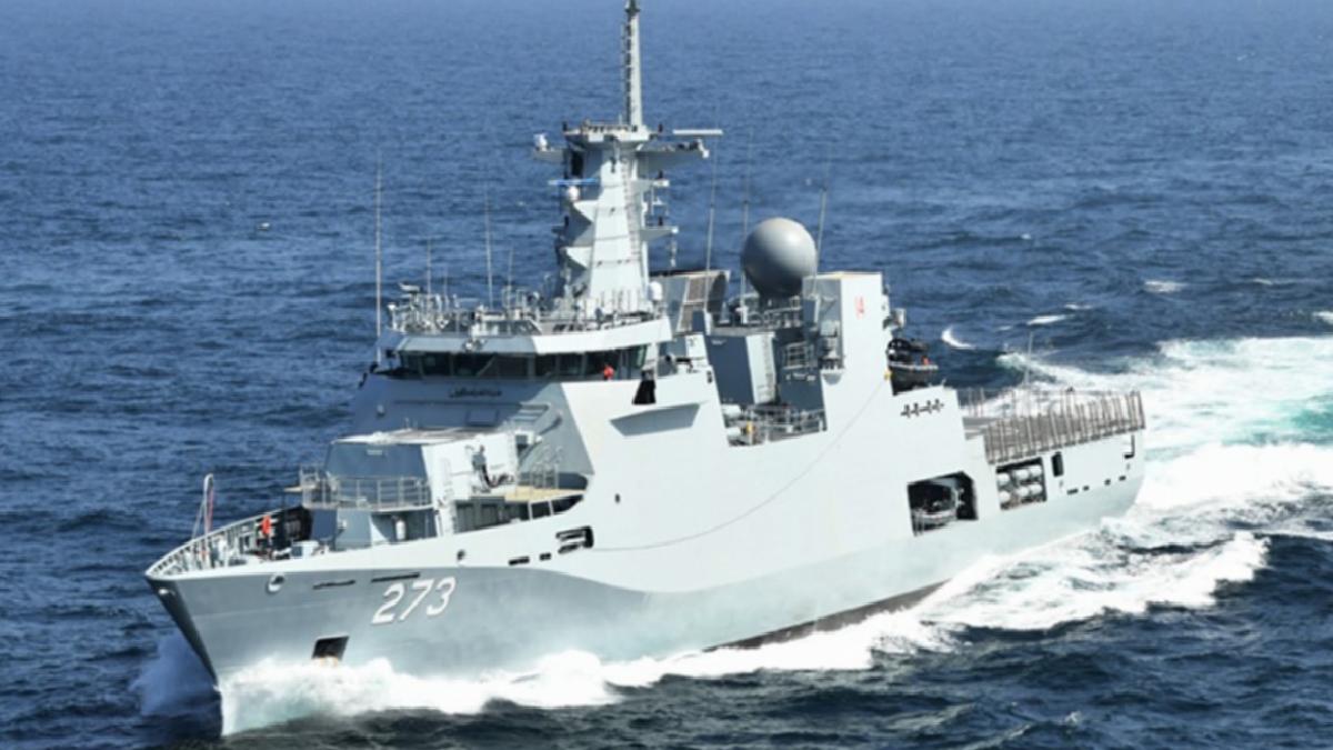 Türk savaş gemisi TCG BÜYÜKADA Pakistan’da