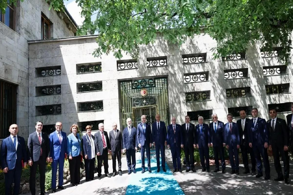 Türkiye-Azerbaycan İlişkileri Güçleniyor