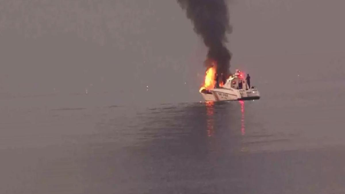Tuzla’da Tekne Yangını: 4 Tekne Kullanılamaz Hale Geldi