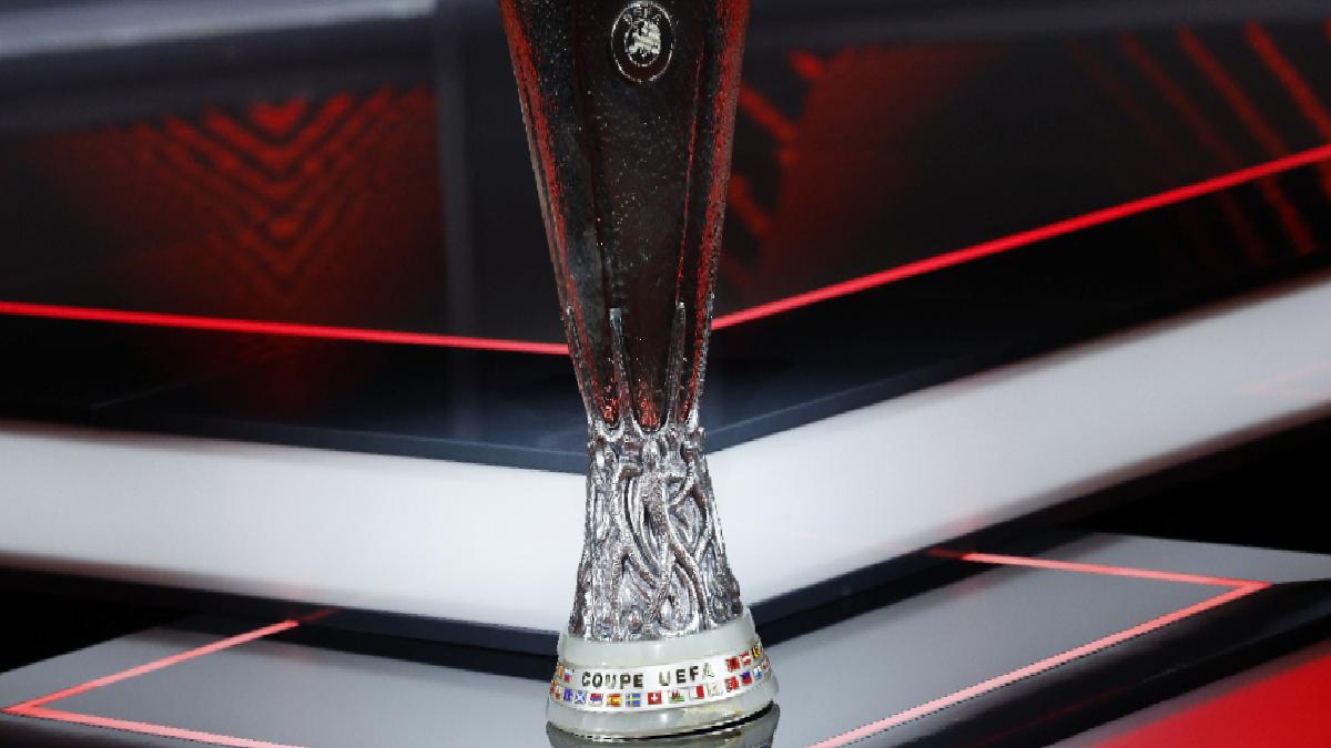 UEFA Avrupa Ligi’nde finalin adı belirleniyor