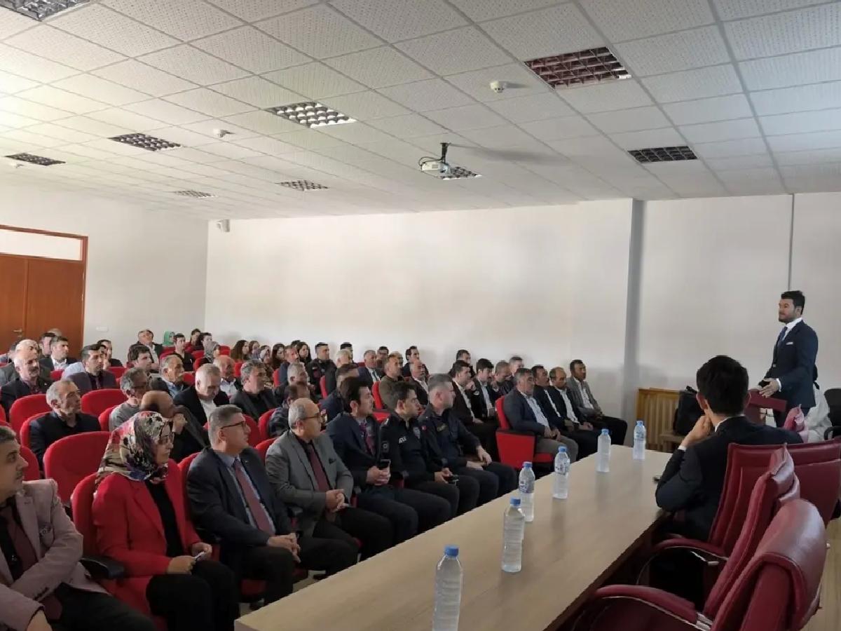 Ulaş’ta Deprem Eğitimi Semineri