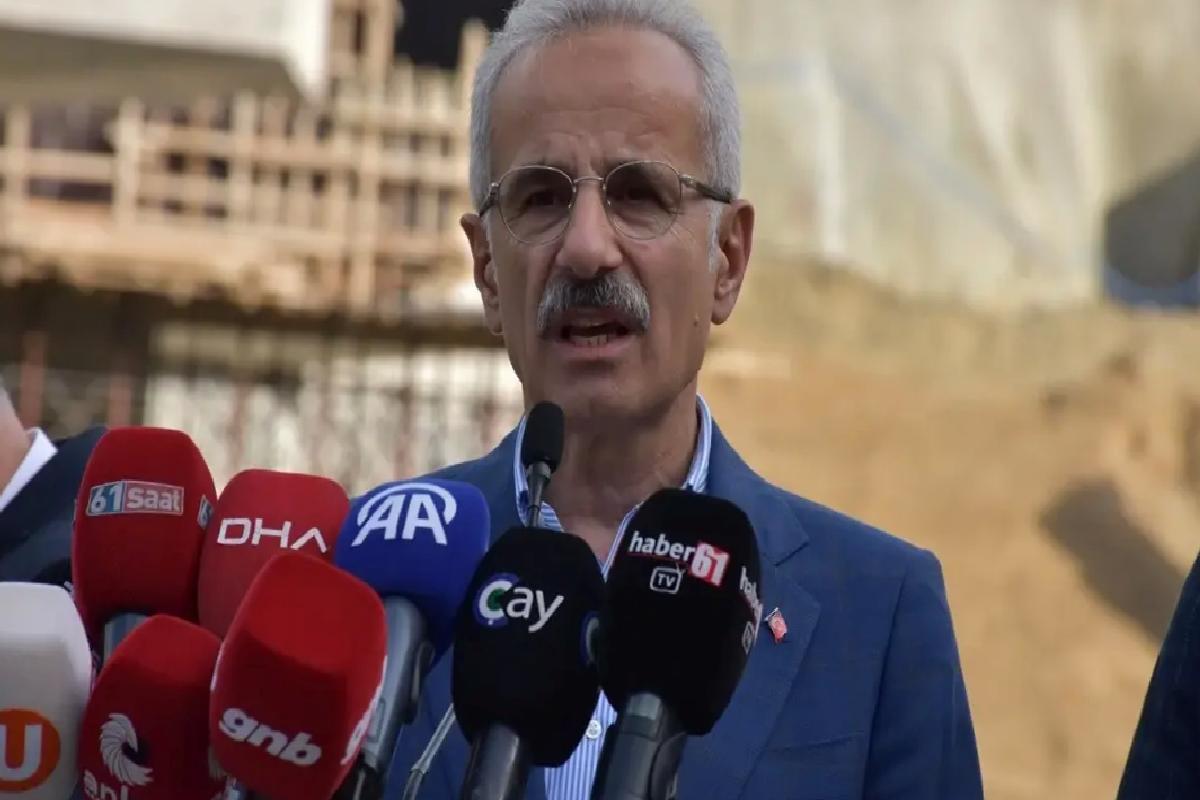 Ulaştırma ve Altyapı Bakanı Uraloğlu, Trabzon’da partisinin il danışma toplantısında konuştu Açıklaması