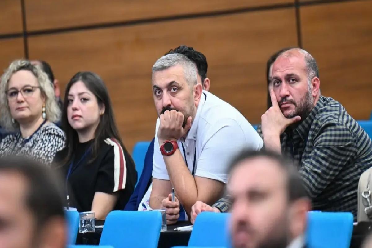 Ulusal Acil Sağlık Hizmetleri Kongresi Başladı