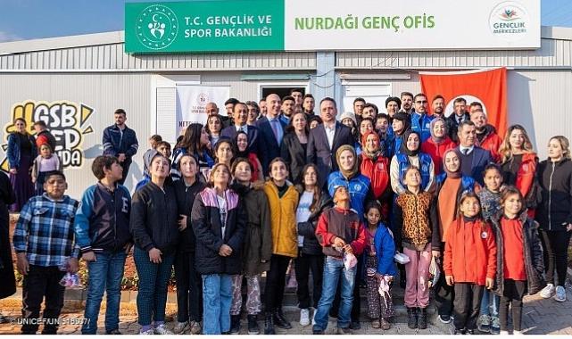 UNICEF ve Netflix güç birliğiyle kurulan GENÇ ALAN, deprem bölgesindeki gençlere umut olmaya devam ediyor