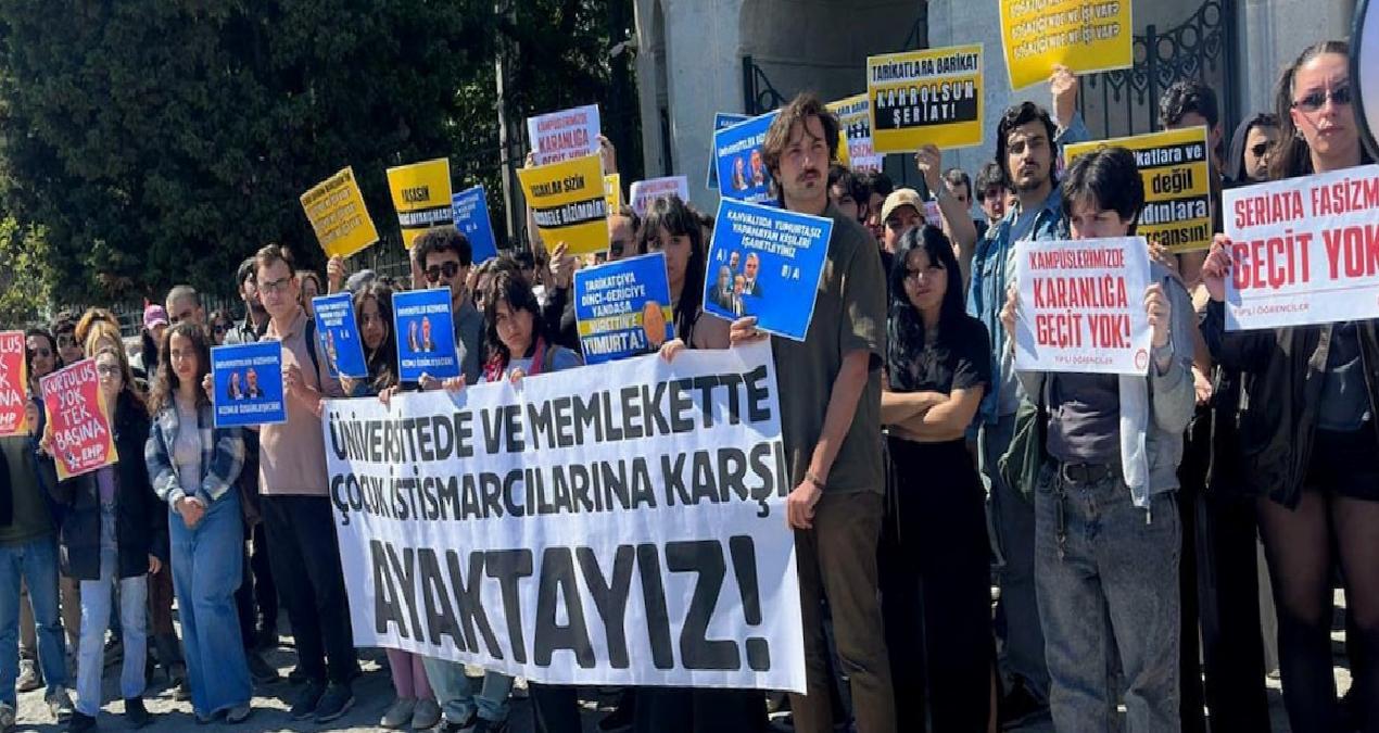 Üniversite öğrencilerinden Boğaziçi’ne destek