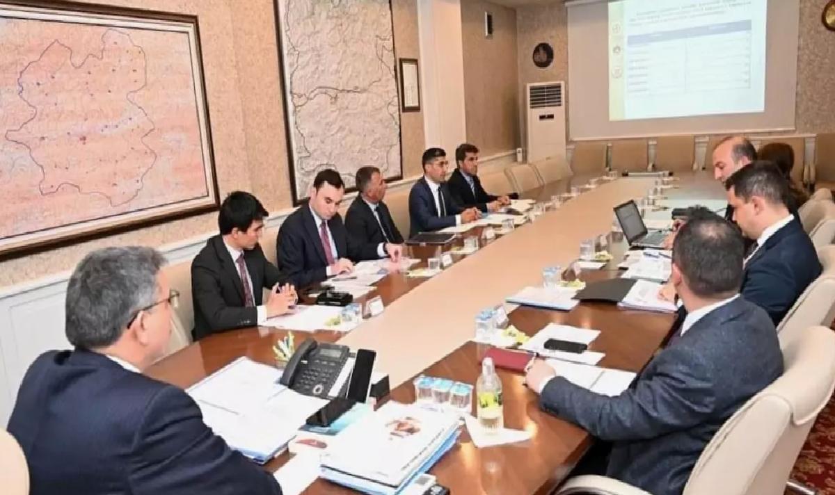 Vali Çiftçi, Vakıflar Toplantısına Başkanlık Etti