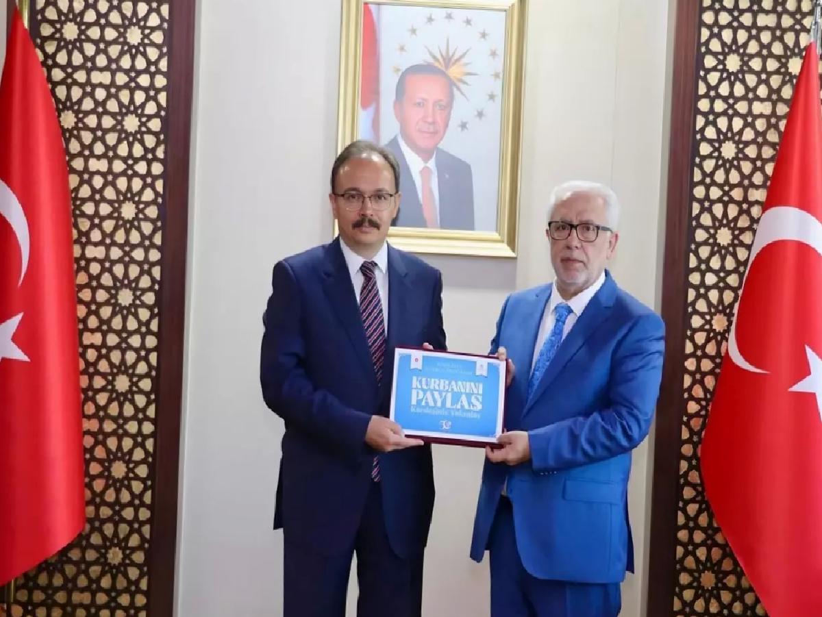 Vali Kızılkaya’dan Vekaletle Kurban Bağışı