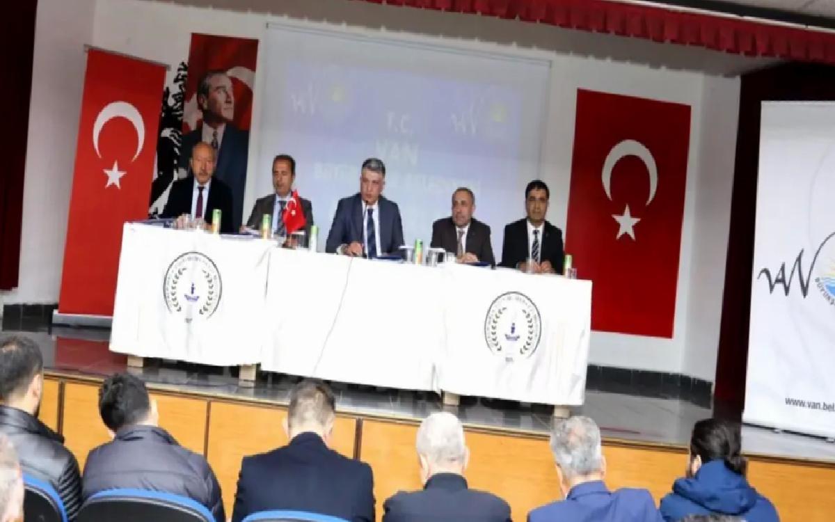 Van Büyükşehir Belediyesi’nden Muhtarlarla Buluşma