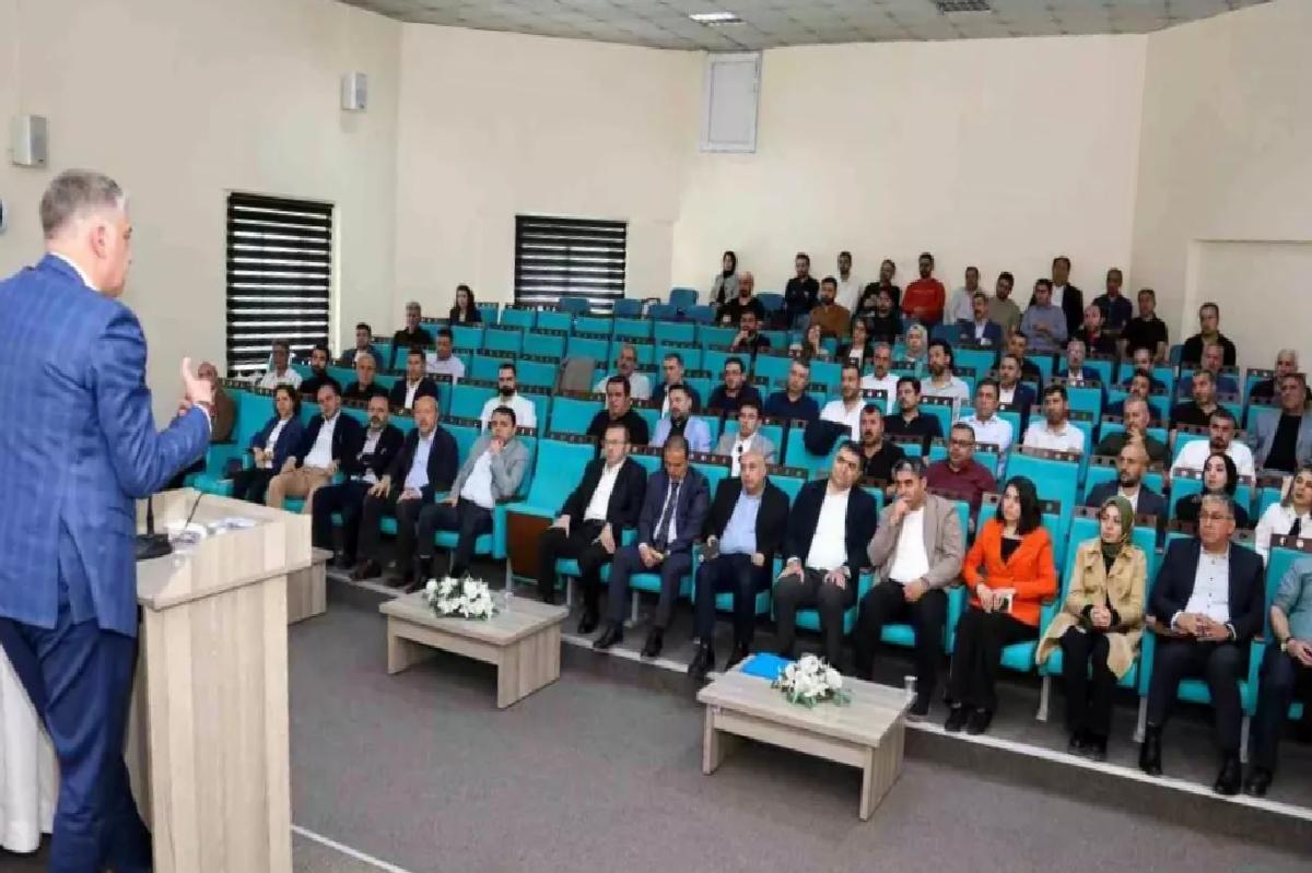 Van Büyükşehir Belediyesi’nden Yalın Dönüşüm Projesi Eğitimi