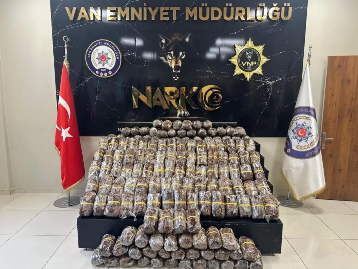 Van’da 84 Kilo Esrar Ele Geçirildi