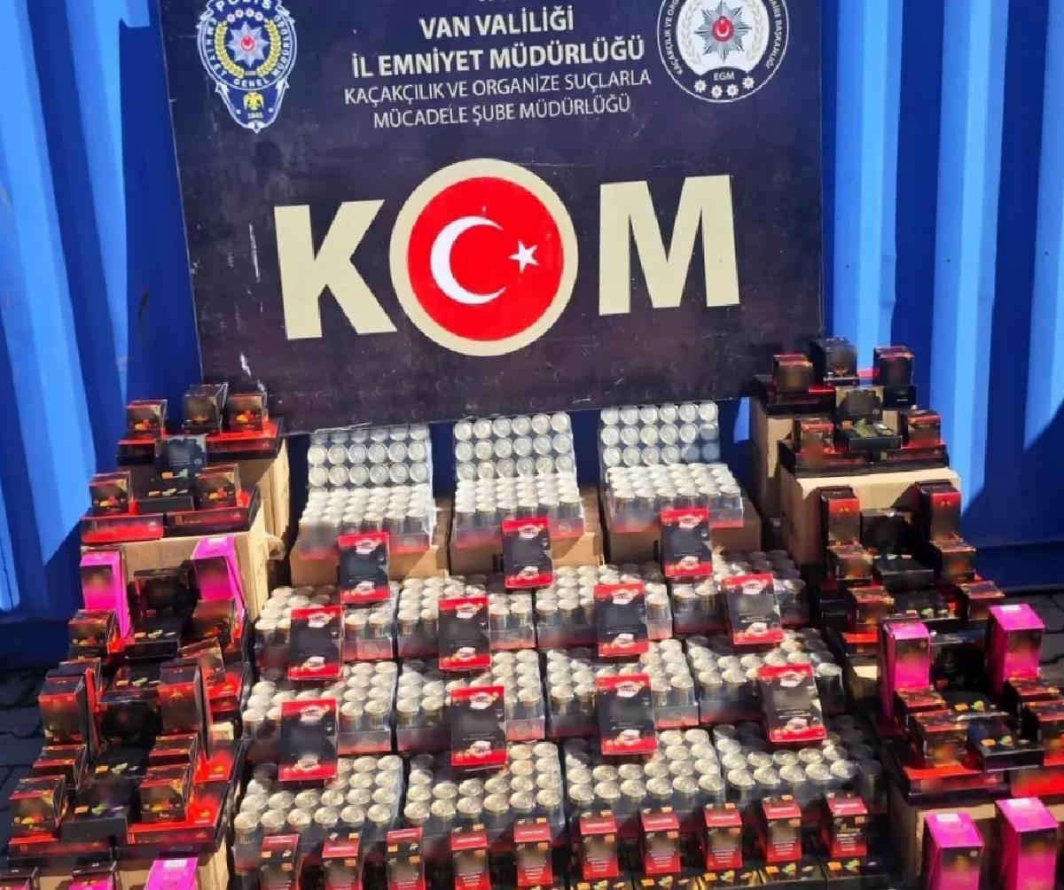 Van’da Gümrük Kaçağı Malzeme Operasyonu