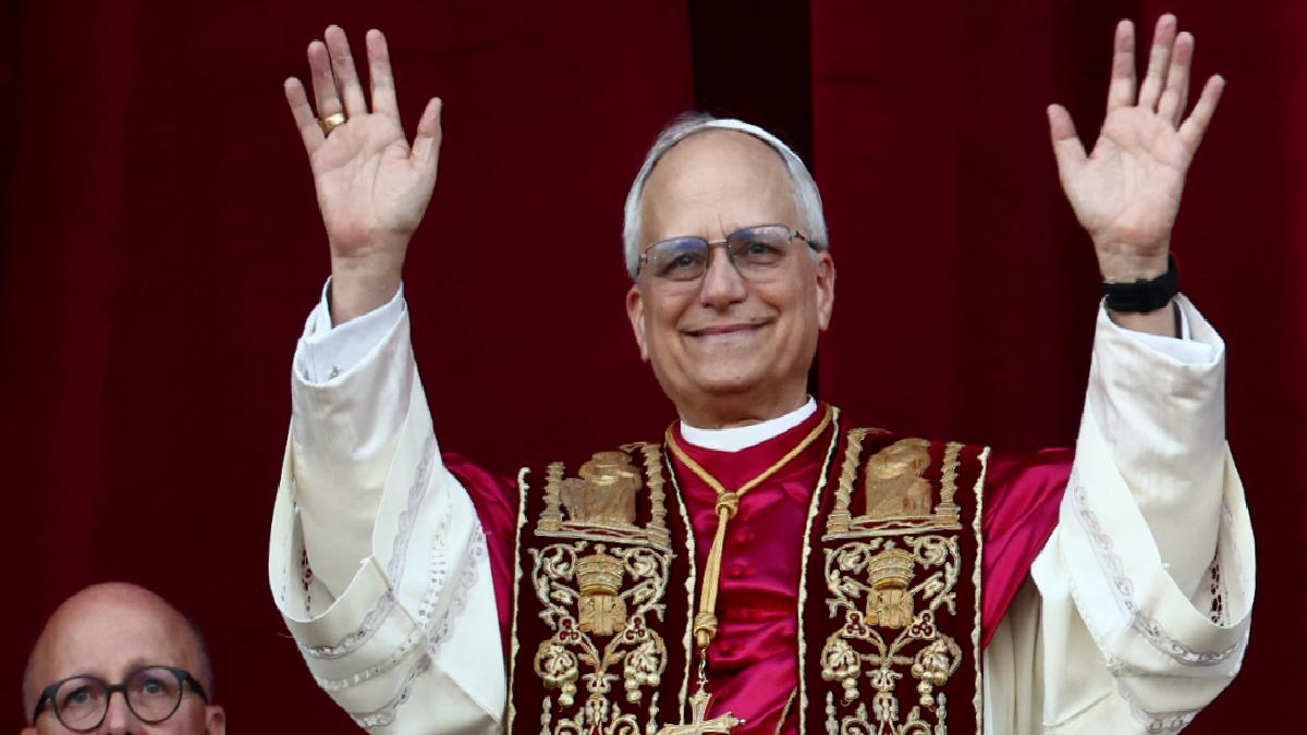 Vatikan, Katolik dünyasının yeni Papa’sını açıkladı: ABD’li Kardinal Francis Prevost