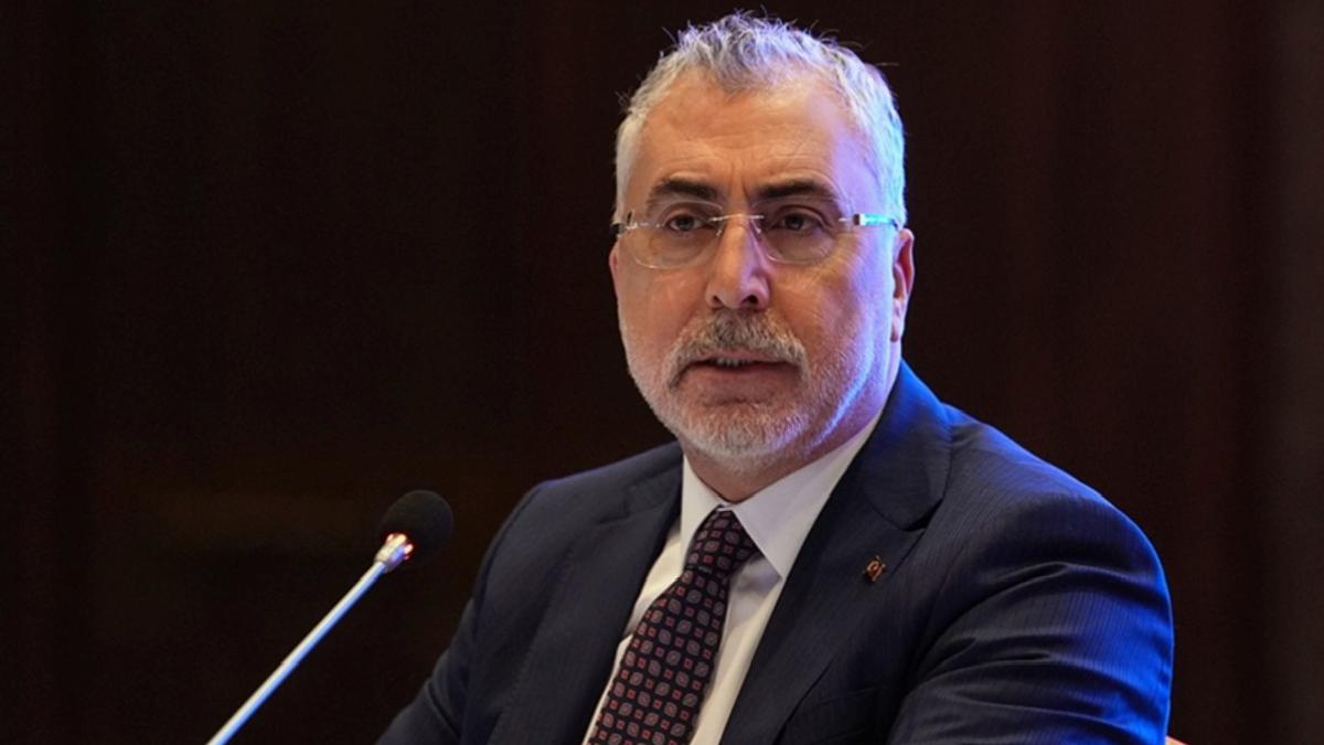 Vedat Işıkhan paylaştı: 1 Mayıs Emek ve Dayanışma Günü türküsü
