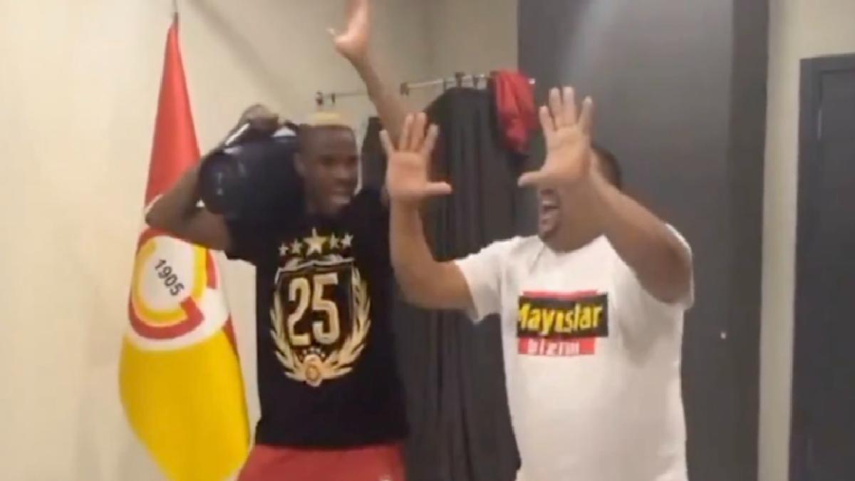 Victor Osimhen şampiyonluğu dans ederek kutladı