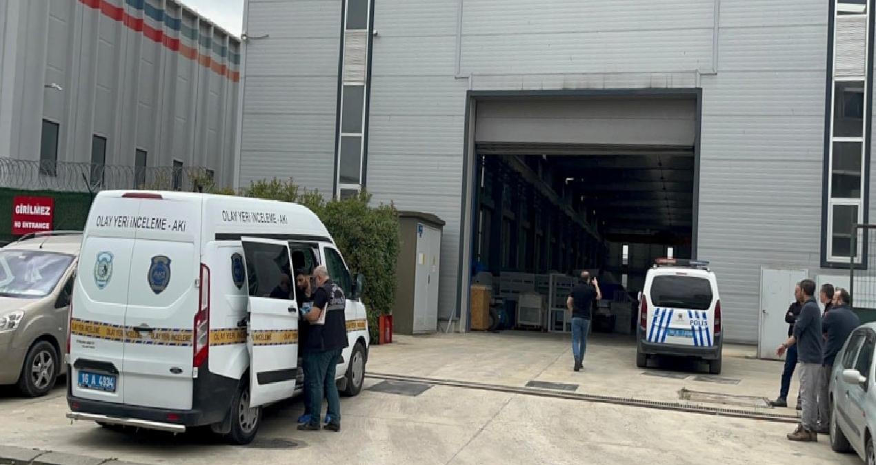 Vincin taşıdığı malzemenin altında kalan işçi hayatını kaybetti