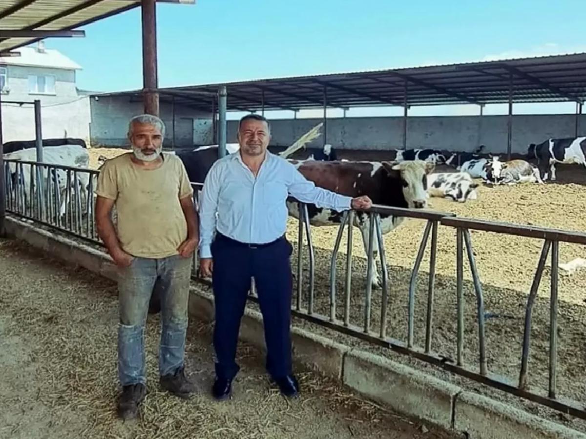 Yalıhüyük’te Ücretsiz Hayvan Gübrei Toplama