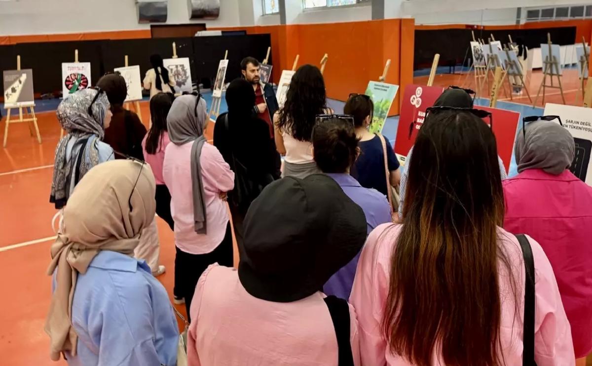 Yeşilay’dan Bağımlılıkla Mücadele Sergisi