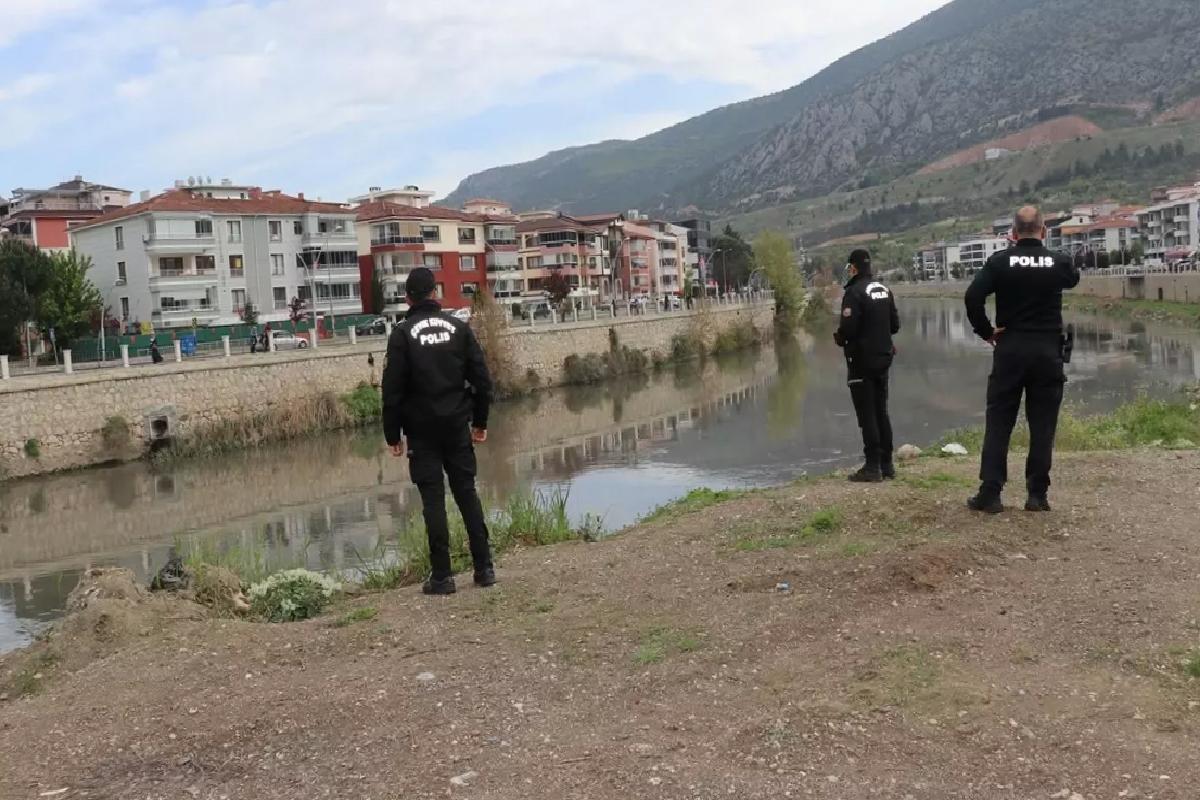 Yeşilırmak’ta Balık Ölümleri Yaşandı