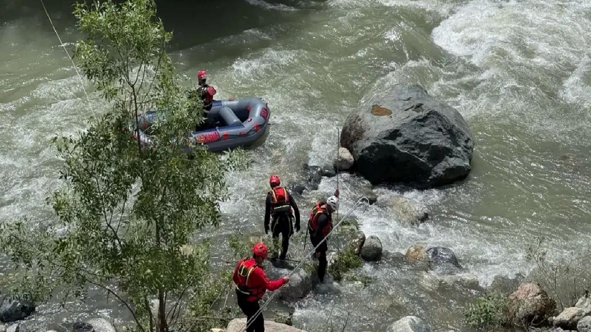 Yüksekova’da Kaybolan Genç İçin Arama Çalışmaları Sürüyor