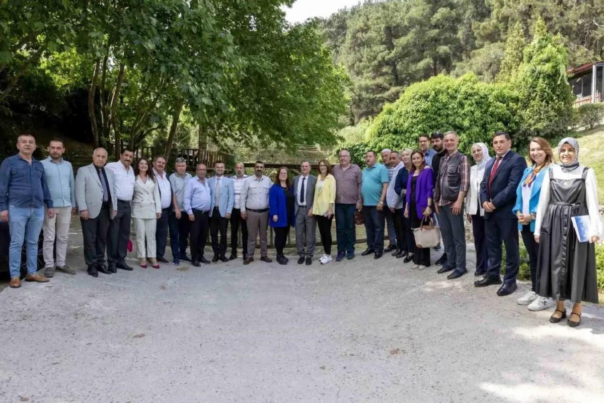Yunusemre Belediye Başkanı Balaban, Muhtarlarla Bir Araya Geldi