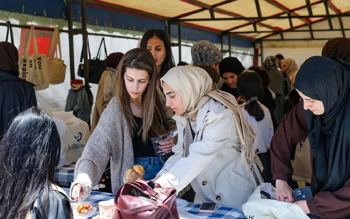 YYÜ’den Gazze İçin Kermes